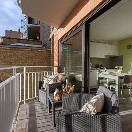 Charming With Terrace Nearby The Apartamento *